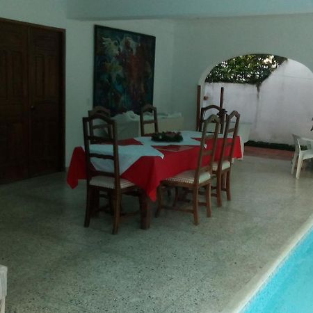 Casa Madrigal Hotell Santo Domingo Exteriör bild